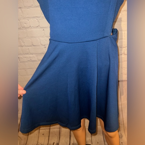 BRAND NWT Belongsci Blue Sleeveless Dress size XL - Picture 3 of 12